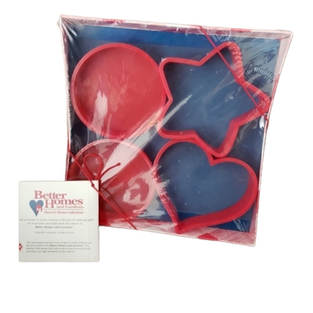 Better Homes & Gardens Vintage Cookie Cutter set of 4, new in box